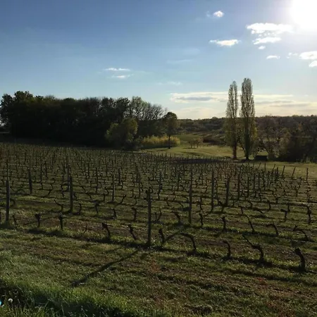 Grives Poolside Family Escape 펜션