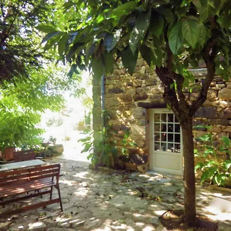 Grives Poolside Family Escape 펜션 Sainte-Foy-de-Belvès